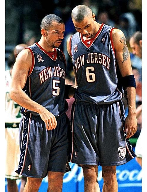 A队在季中 A队在季中